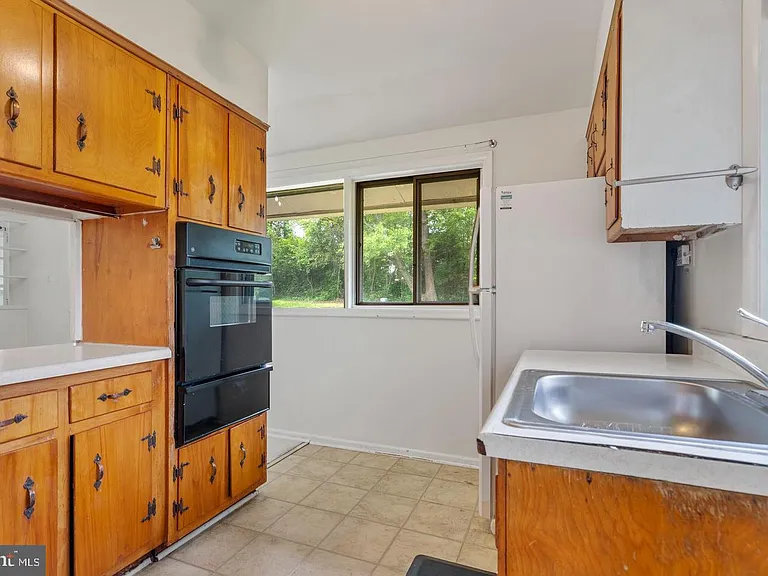 6318 Willowood Ln — Photo 23