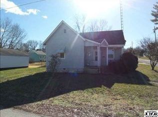 1062 W Walnut St, Brownstown, IN 47220