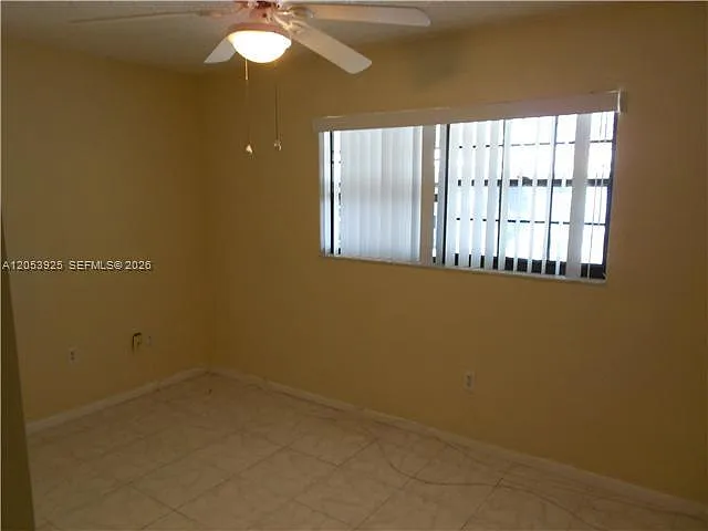 829 NE 199th St #204 — Photo 8
