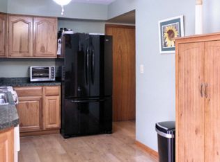 1835 Richard St, Aurora, IL 60506