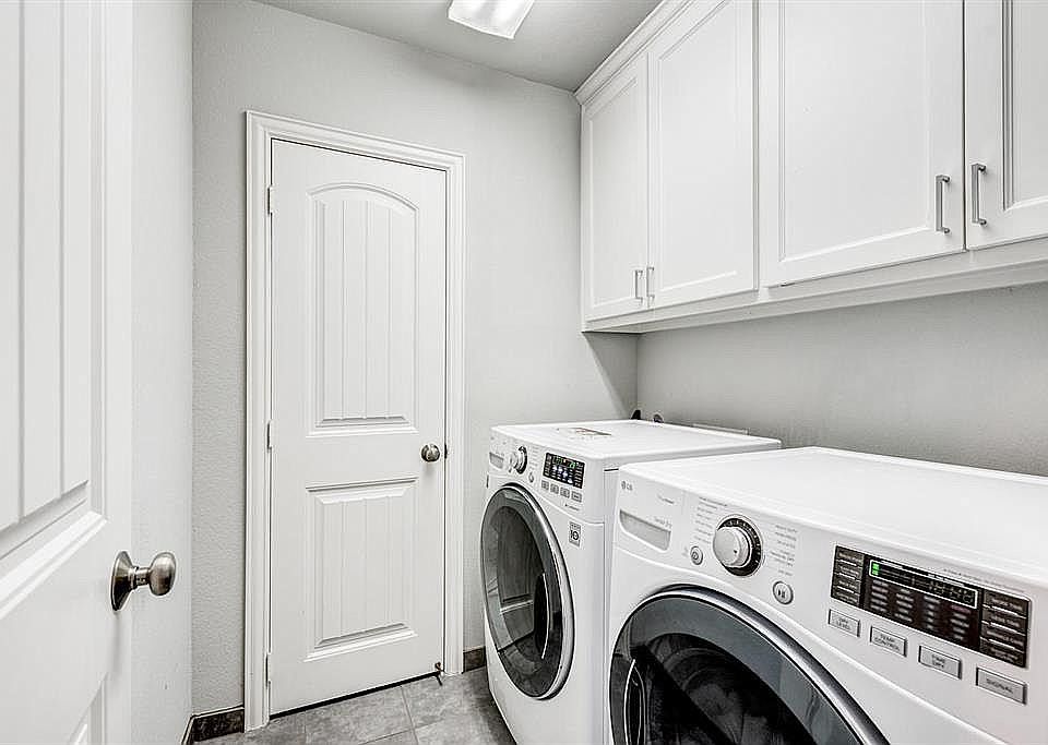 1st image of 7043 Nueces Dr