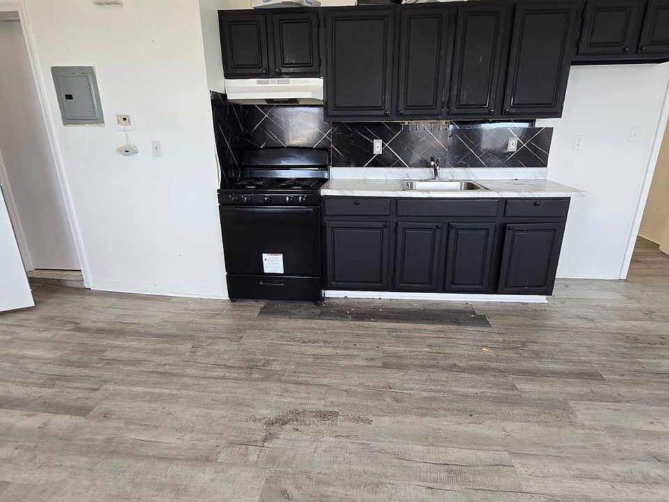 1st image of 264 S 1st St #6