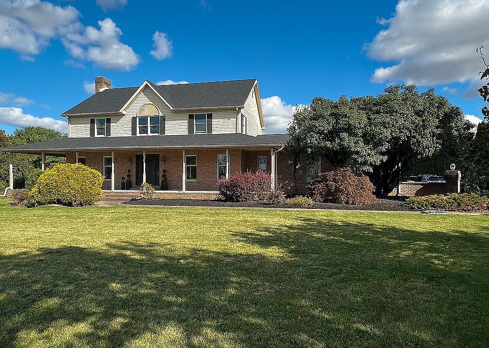 1st image of 674 Ruben Ct