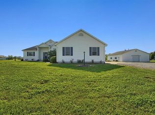 7642 Cody Ln, Bethalto, IL 62010