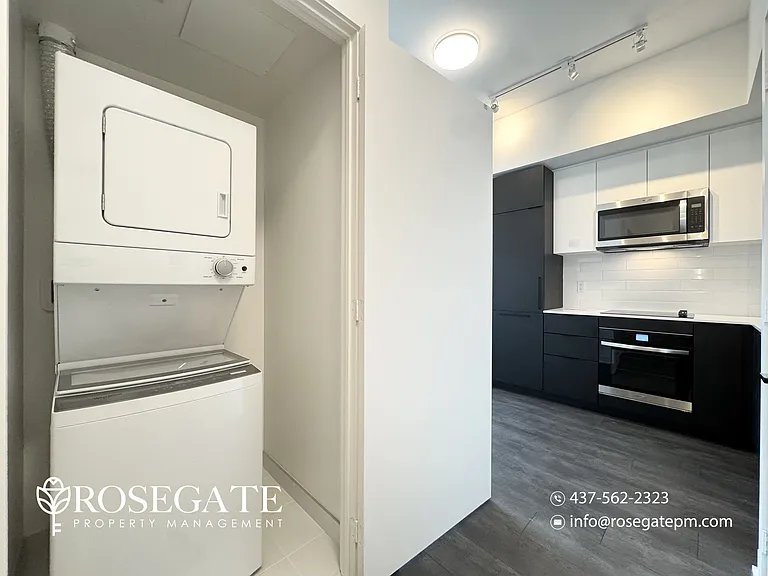 1185 Dupont St #903 — Photo 9