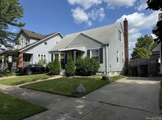 17646 Wood St, Melvindale, MI 48122
