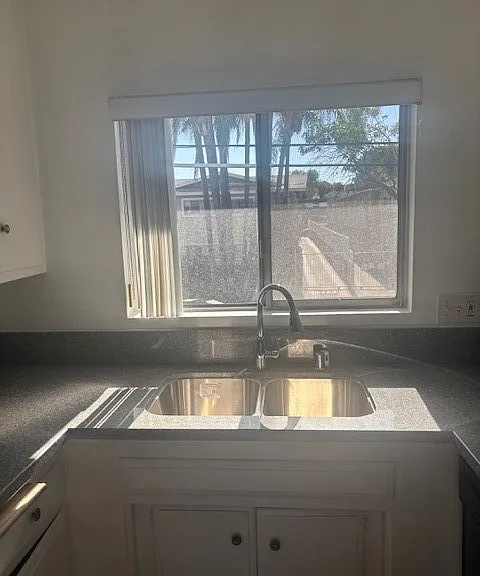 5168 Yarmouth Ave #28 — Photo 4