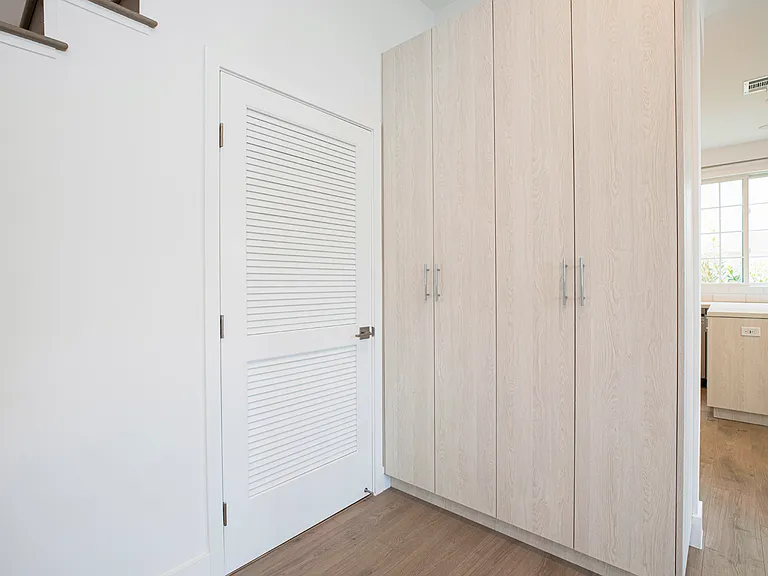 1029 Melrose Ave #104 — Photo 22