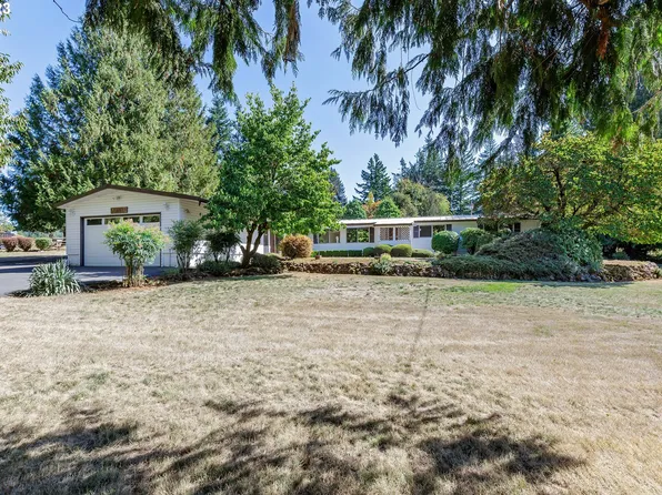 22064 S Evergreen Dr, Beavercreek, OR 97004