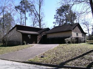9130 S Comanche Cir, Willis, TX 77378
