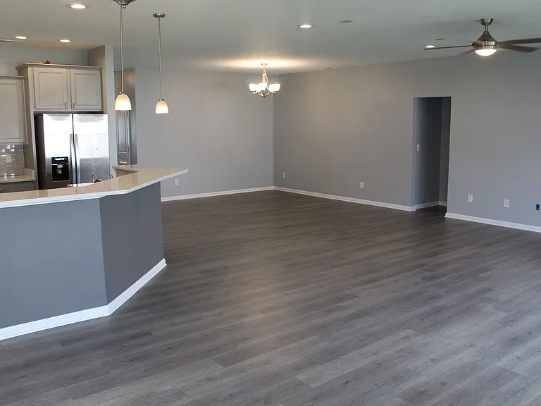 1857 Doncaster Dr — Photo 5