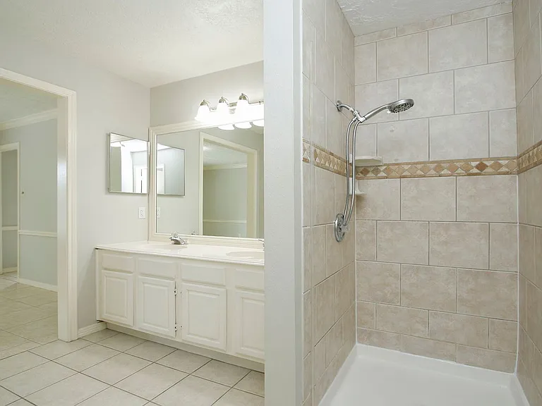 18531 Lippizaner Dr — Photo 19