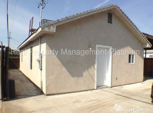 3080 E Weldon Ave, Fresno, CA 93703