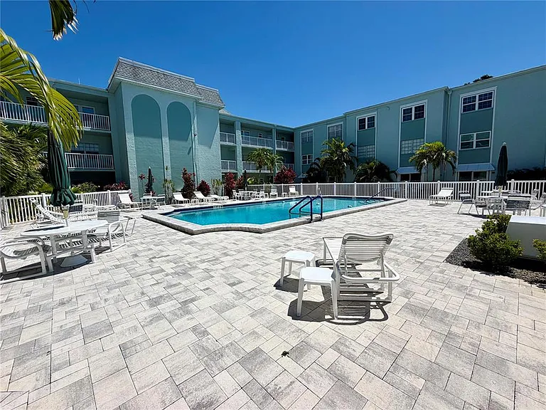1706 Belleair Forest Dr #244 — Photo 28