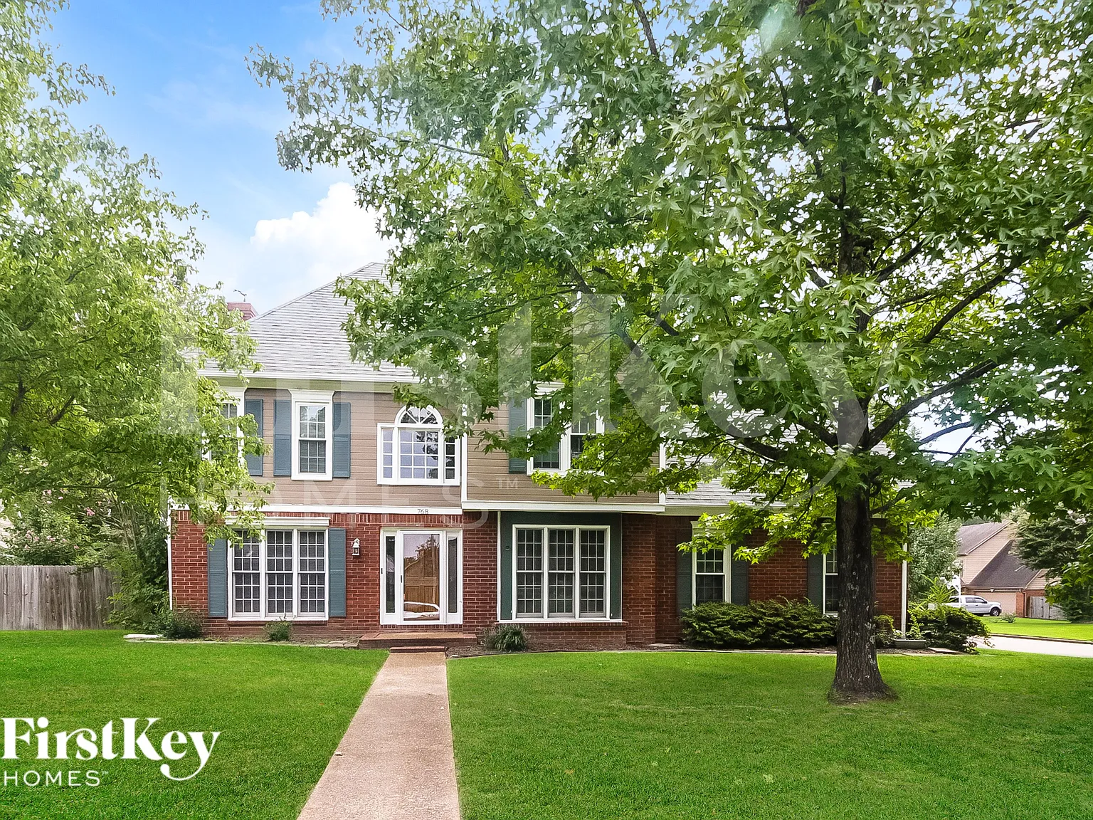 4 bed, 2.5 bath, 2489 sqft, $2,450 — Photo 1