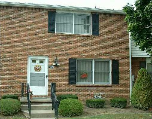 1st image of 334 Wimbledon Ct