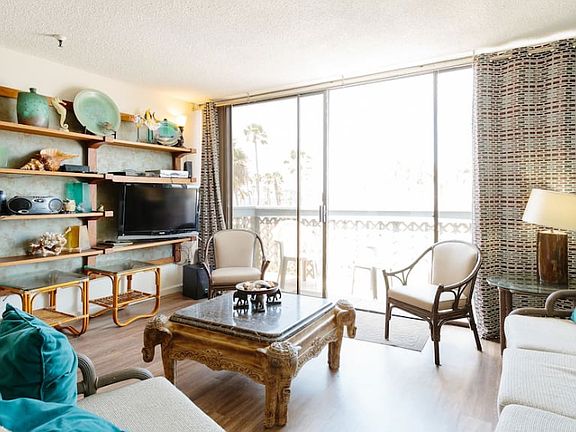 2nd image of 2990 Mission Blvd Unit 401