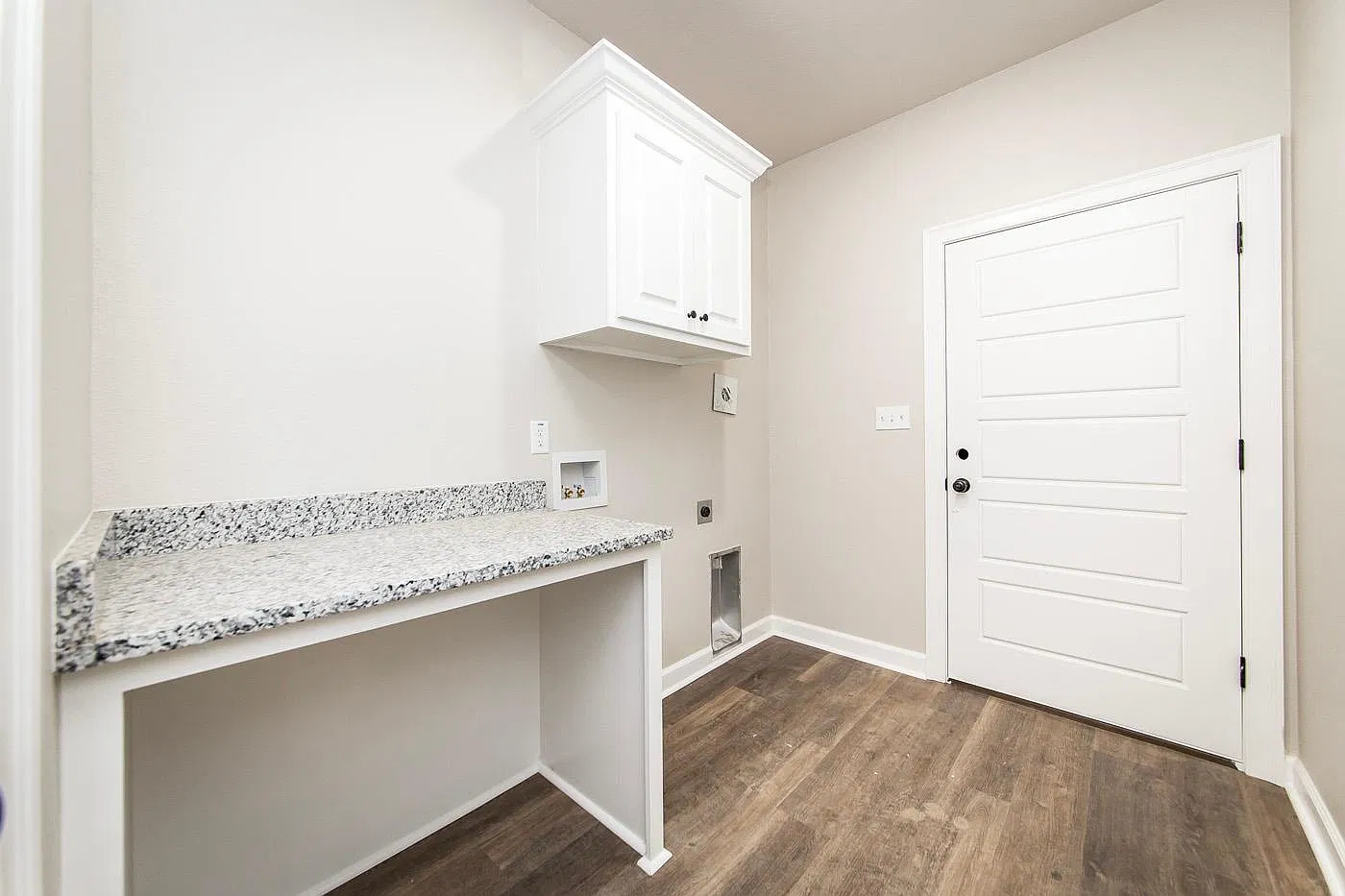4 bed, 2261 sqft, $2,625 — Photo 4