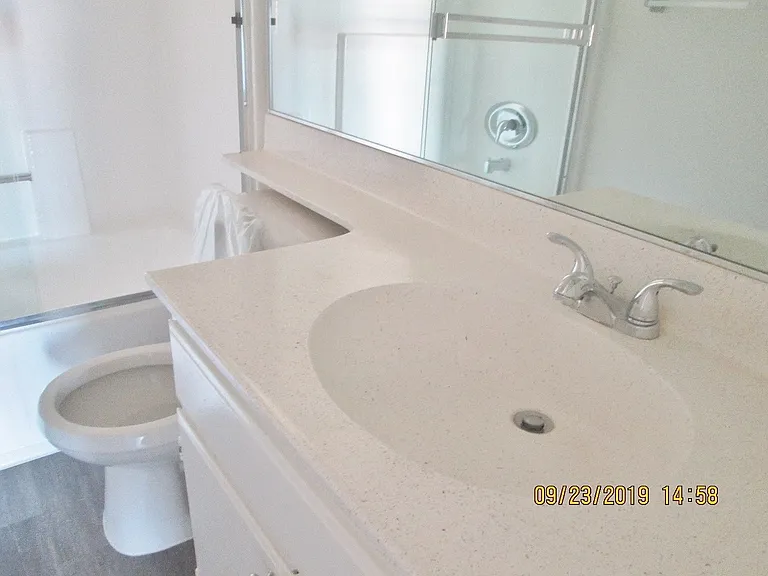 Lido Apartments - 3745 Glendon Ave — Photo 11