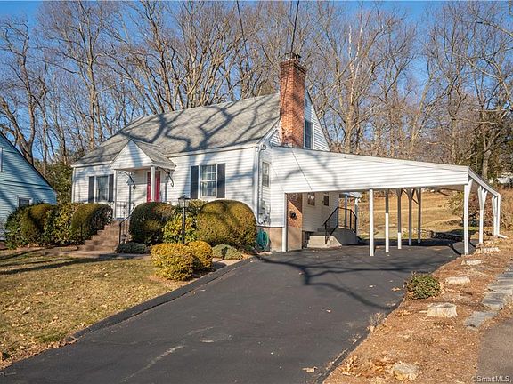 3rd image of 109 Greenwood Dr