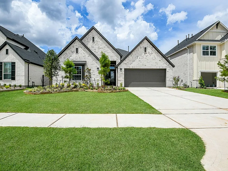 4859 Antler Run Dr — Photo 2