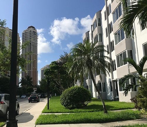 3rd image of 250 180th Dr APT 356