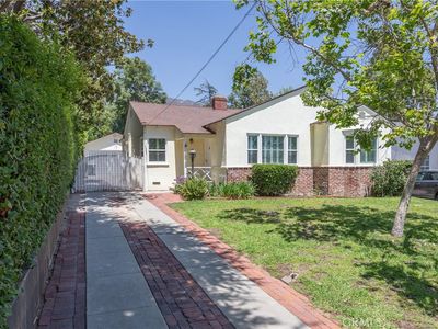 620 S Bel Aire Dr, Burbank, CA, 91501