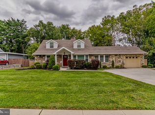 609 Haws Ln, Oreland, PA 19075