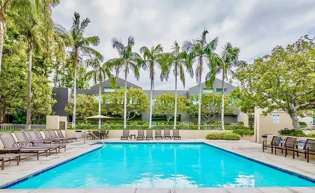 2 bed, 1264 sqft, $3,180 — Photo 1