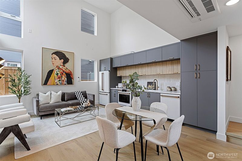 5th image of 6318 41st Avenue SW #F