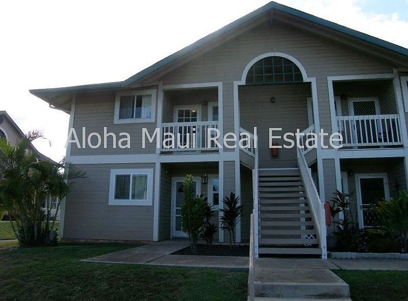 Exterior front elevation entry