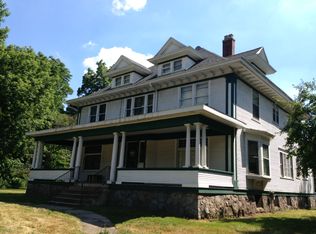 1572 Lake Dr SE APT 3, Grand Rapids, MI 49506