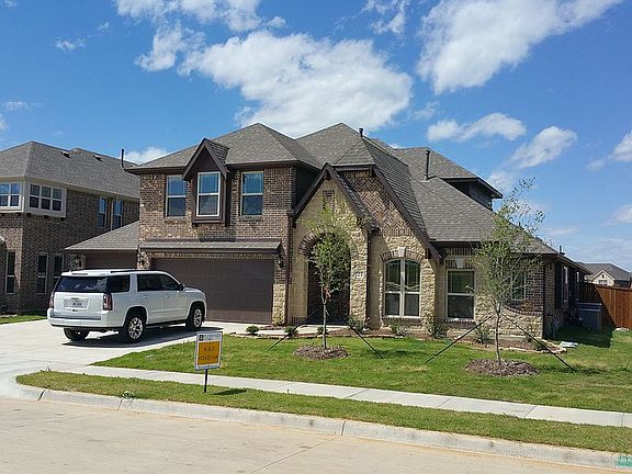 3rd image of 921 Yarwood Way