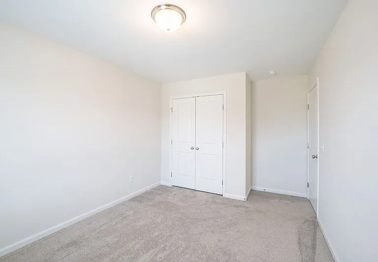 257 Cromer St — Photo 56