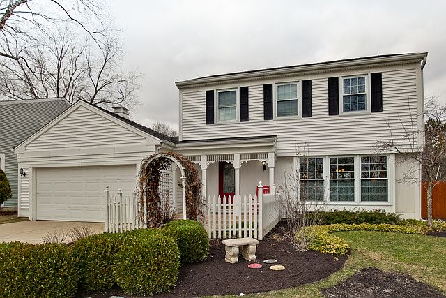 1st image of 5 Montgomery Ln