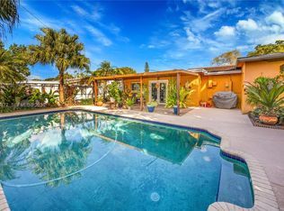 4110 W 7th Ln, Hialeah, FL 33012
