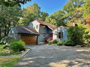 174 Gaylord Mountain Rd, Hamden, CT 06518