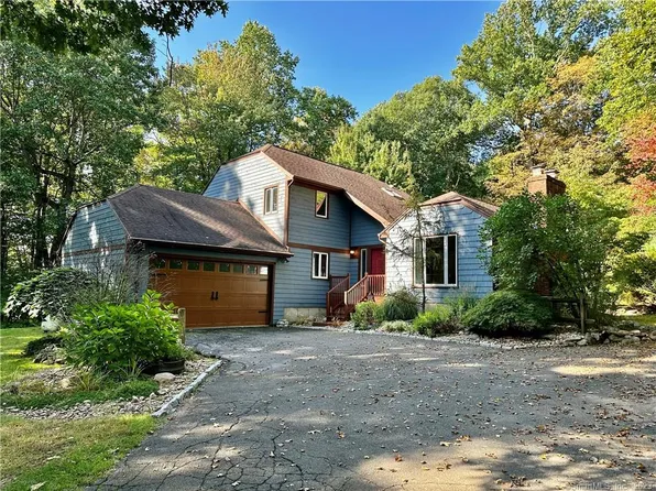 174 Gaylord Mountain Road, Hamden, CT 06518