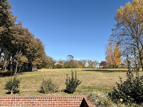 4th image of 6914 Burkitt Rd