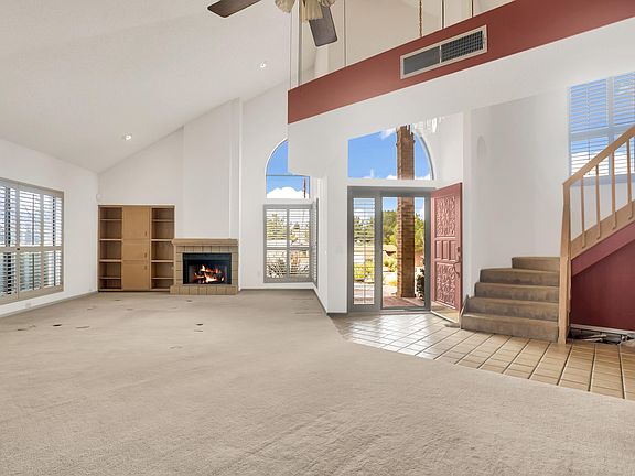 3rd image of 6536 Loma De Cristo Dr