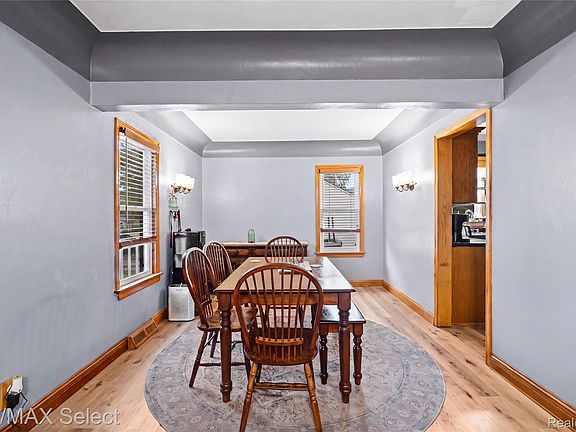 5th image of 7057 Kessling St