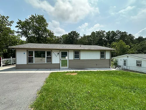 2752 Carrollwood Heights Rd Photo 1