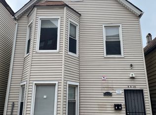 8838 S Marquette Ave, Chicago, IL 60617