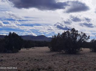 243B N Chosen Few Rd, Seligman, AZ 86337