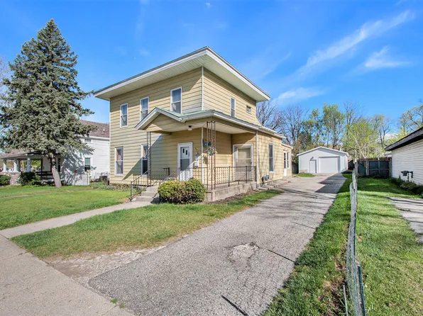 511 Avery St, Lowell, MI 49331