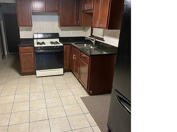4th image of 4938 W Washington Blvd #G