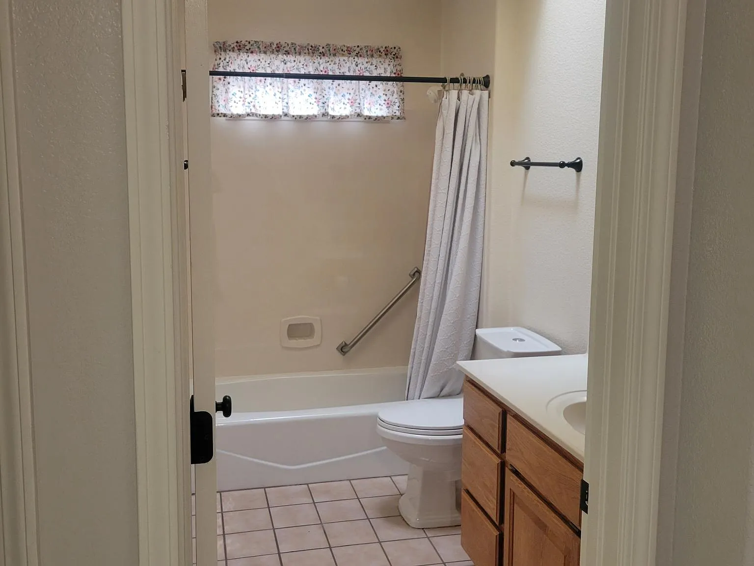 2715 College Heights Rd — Photo 2