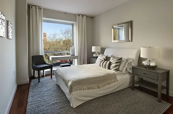 Rented by Living New York | media 12