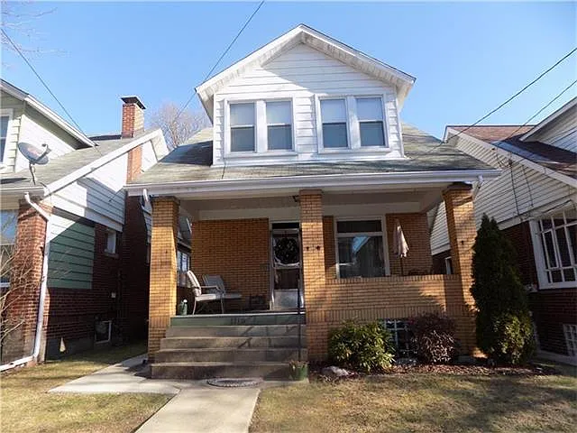 1118 Highland St photo 1