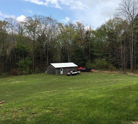 4th image of 166 Walton Woods Spur